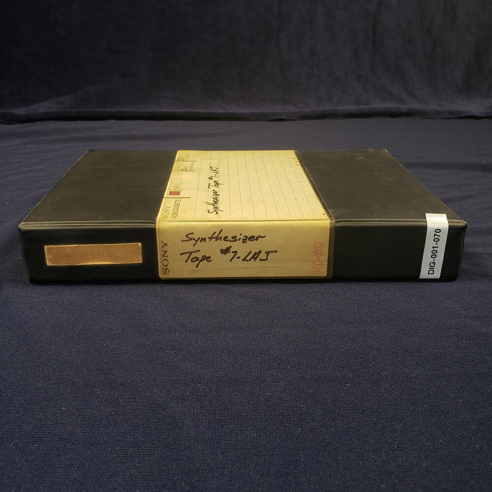 DIG-001-070.jpg